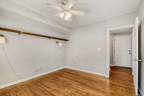 Tiny photo for 2033 W Fargo Avenue #2, Chicago, IL 60645 (MLS # 12600887)