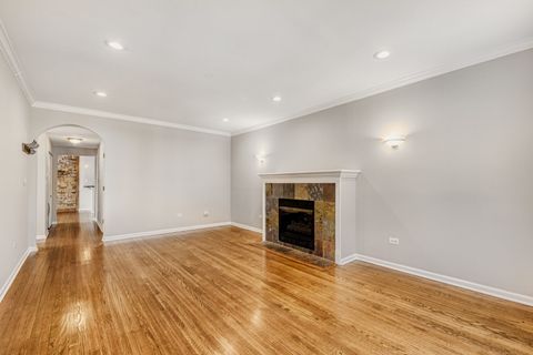 Tiny photo for 2033 W Fargo Avenue #2, Chicago, IL 60645 (MLS # 12600887)
