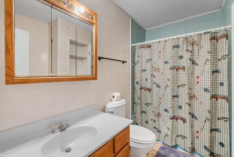 Tiny photo for 2334 5th Street, Moline, IL 61265 (MLS # 100000200)