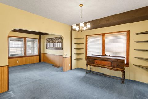 Tiny photo for 2334 5th Street, Moline, IL 61265 (MLS # 100000200)