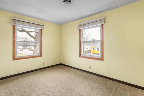 Tiny photo for 2334 5th Street, Moline, IL 61265 (MLS # 100000200)