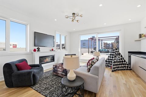 Tiny photo for 1325 N Artesian Avenue #3, Chicago, IL 60622 (MLS # 12578952)