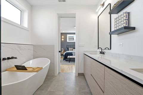 Tiny photo for 1325 N Artesian Avenue #3, Chicago, IL 60622 (MLS # 12578952)