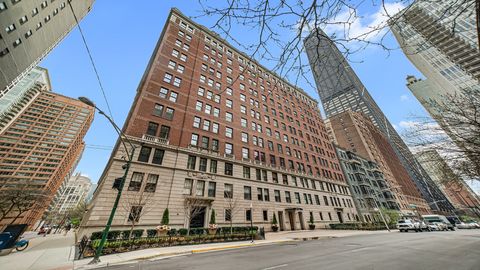 Photo of 227 E Delaware Place #8C, Chicago, IL 60611 (MLS # 12621596)