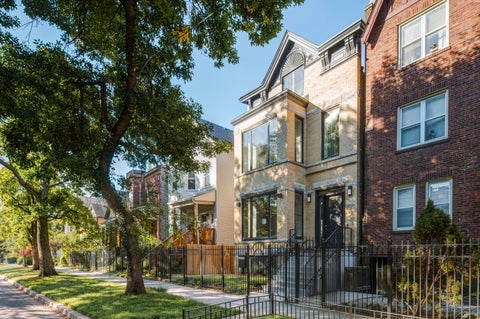 Photo of 2126 N Sawyer Avenue, Chicago, IL 60647 (MLS # 12781769)