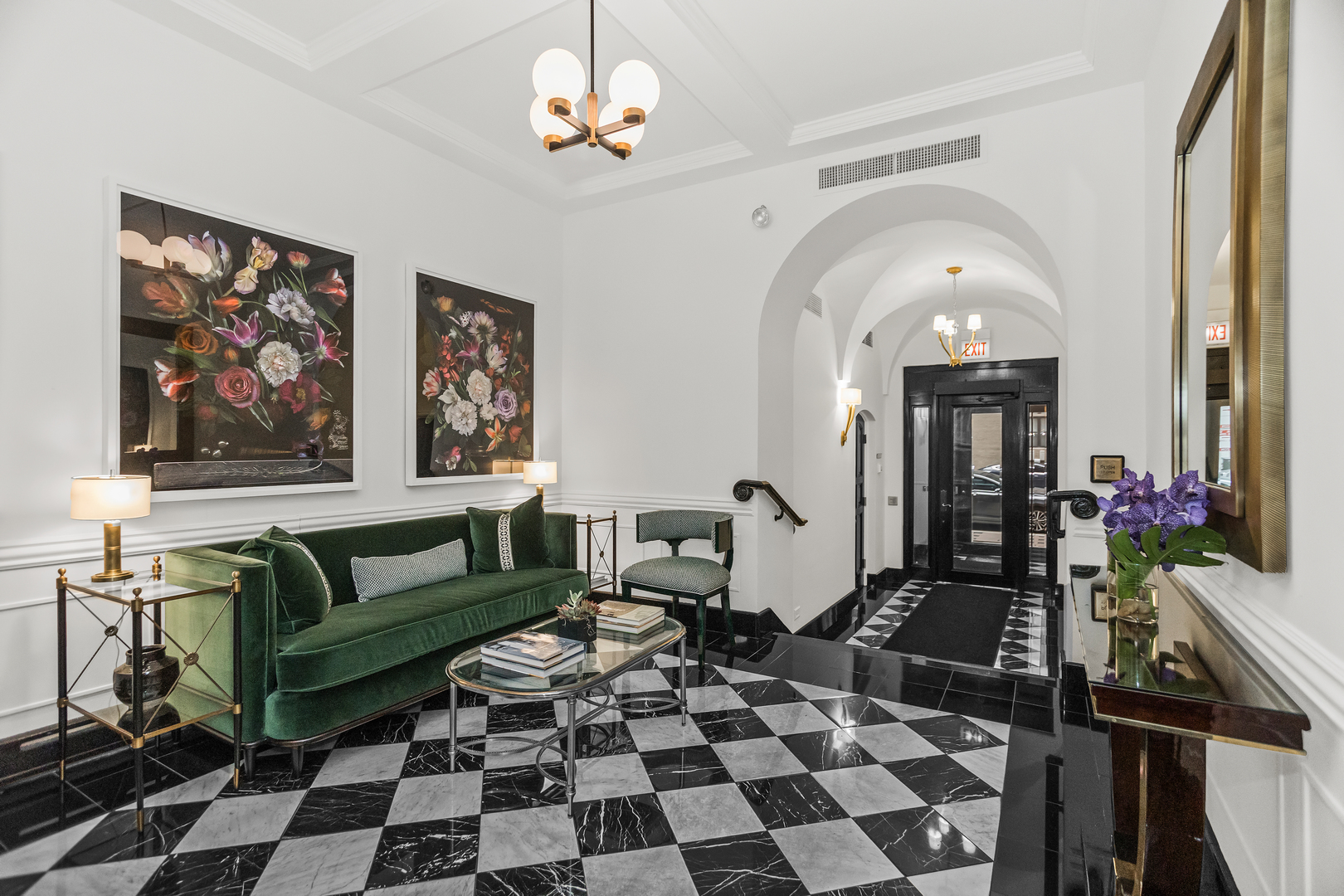 222 E Chestnut Street 3D