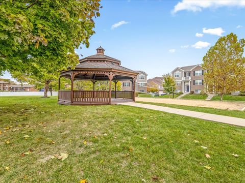 Tiny photo for 1969 Oxley Circle #1969, Naperville, IL 60563 (MLS # 12507369)