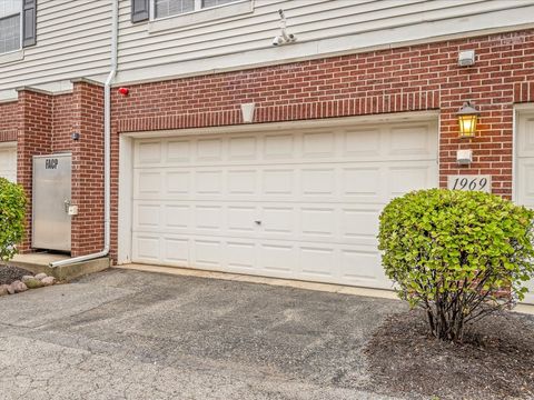 Tiny photo for 1969 Oxley Circle #1969, Naperville, IL 60563 (MLS # 12507369)