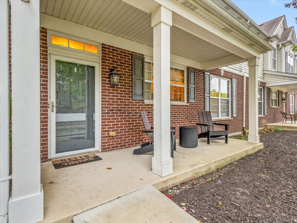 Photo for 1969 Oxley Circle #1969, Naperville, IL 60563 (MLS # 12507369)