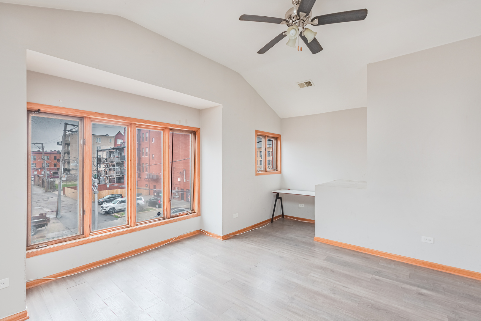 2413 W Taylor Street 3