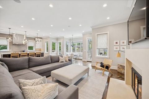 Tiny photo for 1004 Oak Street, Winnetka, IL 60093 (MLS # 12499553)