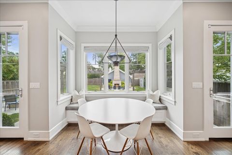 Tiny photo for 1004 Oak Street, Winnetka, IL 60093 (MLS # 12499553)