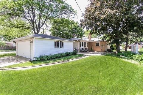 Tiny photo for 1 N EDWARD Street, Mount Prospect, IL 60056 (MLS # 12689264)