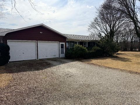 Photo of 815 W Walnut Street, Oglesby, IL 61348 (MLS # 12585337)