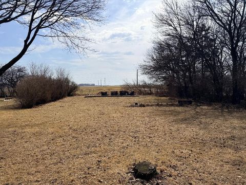 Tiny photo for 815 W Walnut Street, Oglesby, IL 61348 (MLS # 12585337)