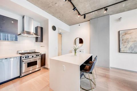 Tiny photo for 600 N FAIRBANKS Court #2803, Chicago, IL 60611 (MLS # 12604543)