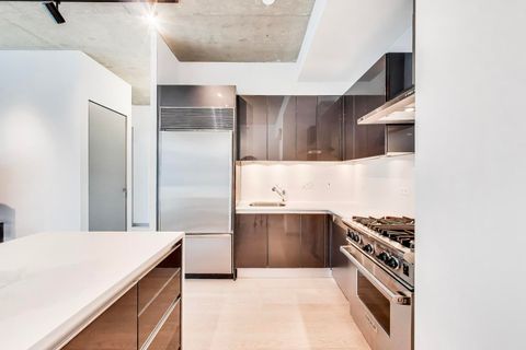 Tiny photo for 600 N FAIRBANKS Court #2803, Chicago, IL 60611 (MLS # 12604543)