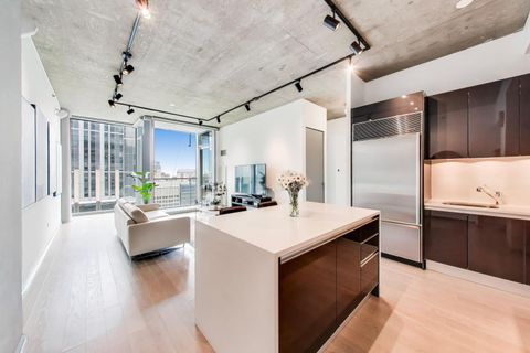 Tiny photo for 600 N FAIRBANKS Court #2803, Chicago, IL 60611 (MLS # 12604543)