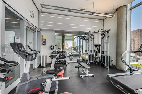 Tiny photo for 600 N FAIRBANKS Court #2803, Chicago, IL 60611 (MLS # 12604543)