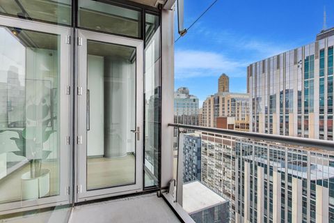 Tiny photo for 600 N FAIRBANKS Court #2803, Chicago, IL 60611 (MLS # 12604543)