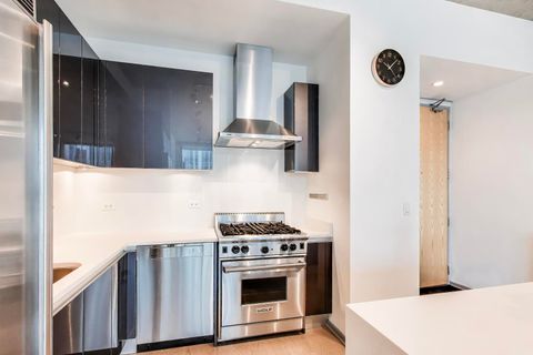 Tiny photo for 600 N FAIRBANKS Court #2803, Chicago, IL 60611 (MLS # 12604543)