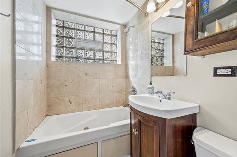 Tiny photo for 2620 W Catalpa Avenue #1A, Chicago, IL 60625 (MLS # 12492470)