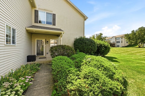 Tiny photo for 2051 Village View Drive, Yorkville, IL 60560 (MLS # 12761273)