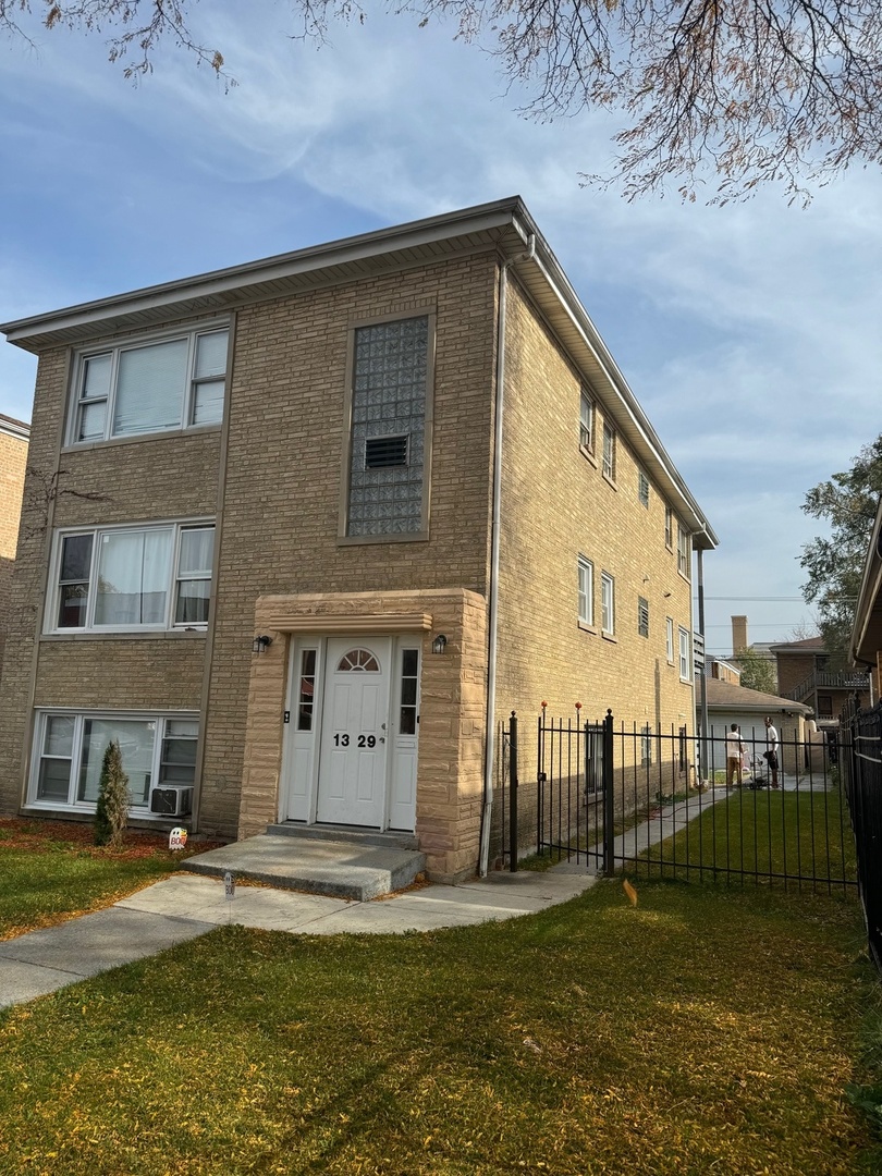1329 N Latrobe Avenue