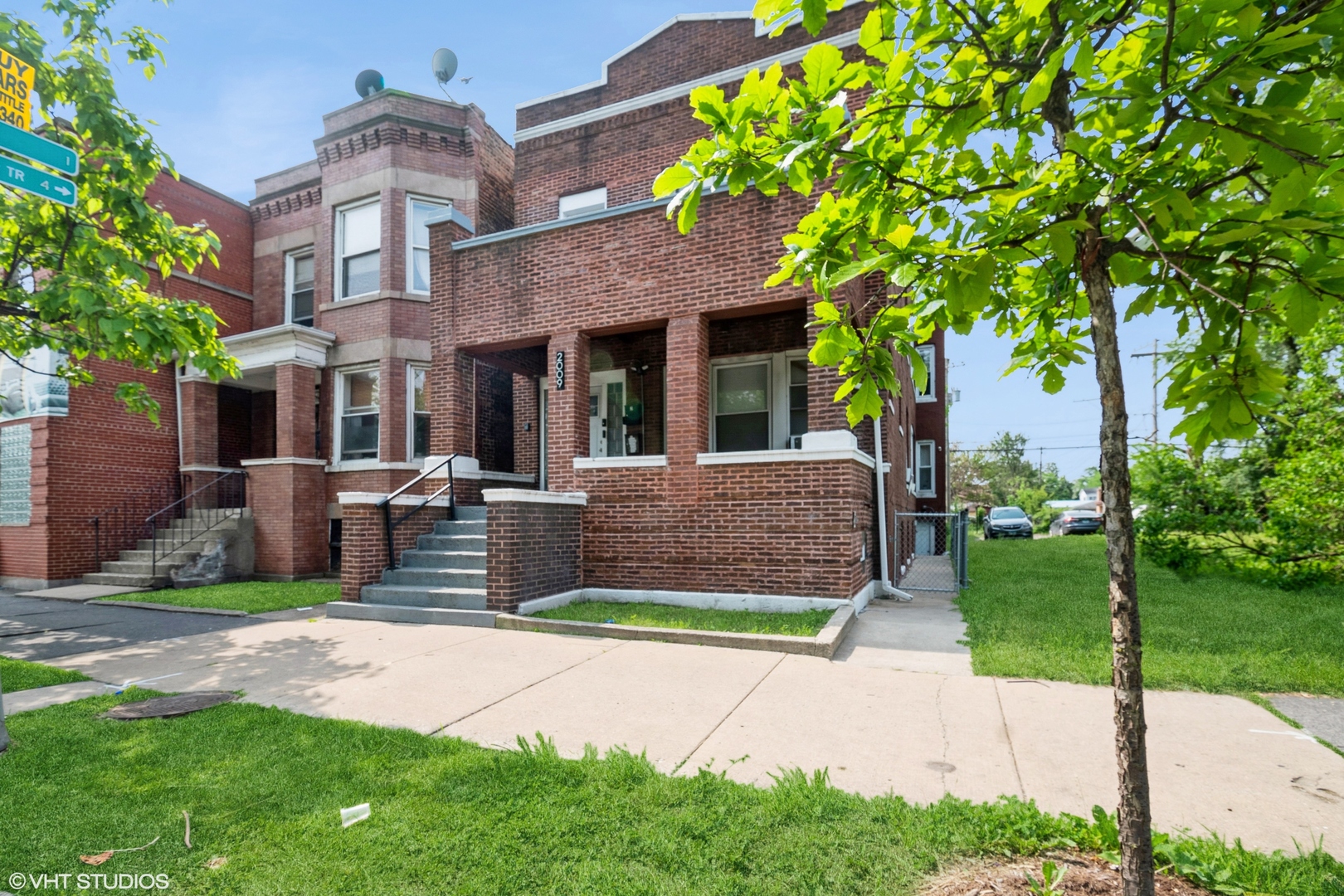 2009 W Garfield Boulevard