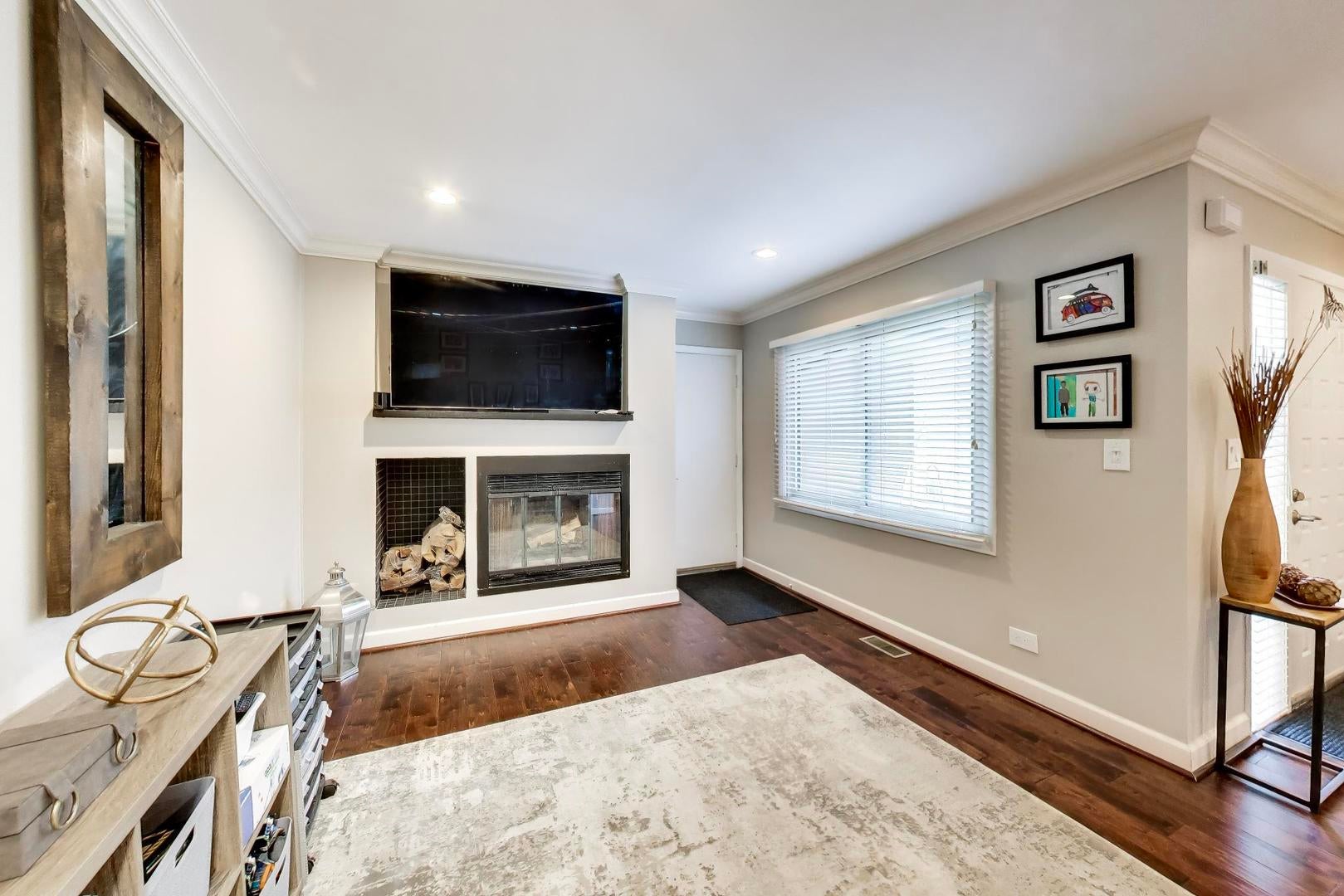 309 Redwing Drive