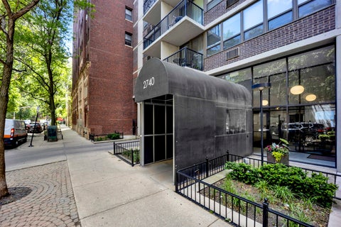 Tiny photo for 2740 N Pine Grove Avenue #9B, Chicago, IL 60614 (MLS # 12680823)