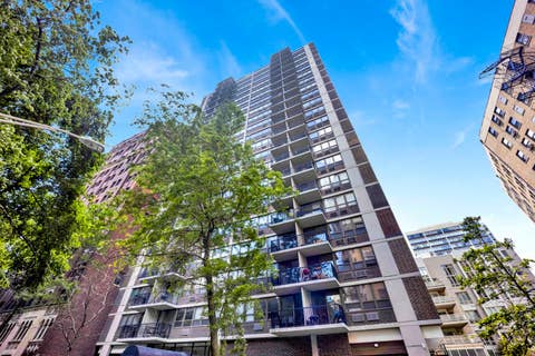 Photo of 2740 N Pine Grove Avenue #9B, Chicago, IL 60614 (MLS # 12680823)