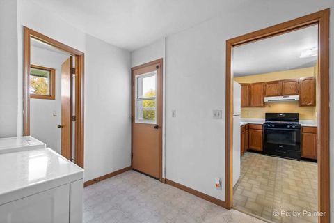 Tiny photo for 1084 HOLIDAY Drive, Lake Holiday, IL 60548 (MLS # 12494333)