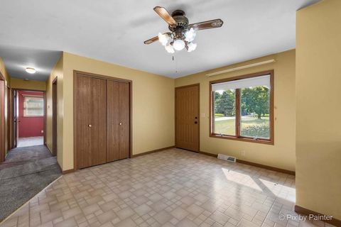 Tiny photo for 1084 HOLIDAY Drive, Lake Holiday, IL 60548 (MLS # 12494333)