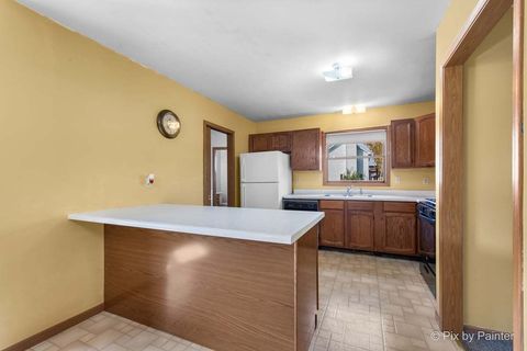 Tiny photo for 1084 HOLIDAY Drive, Lake Holiday, IL 60548 (MLS # 12494333)