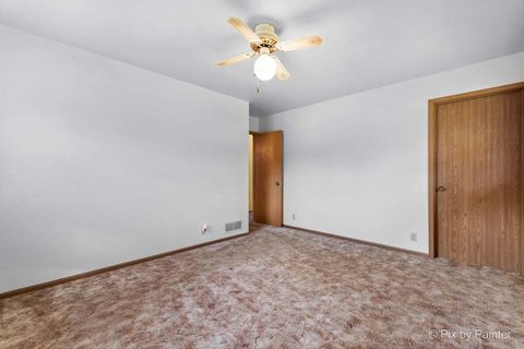 Tiny photo for 1084 HOLIDAY Drive, Lake Holiday, IL 60548 (MLS # 12494333)