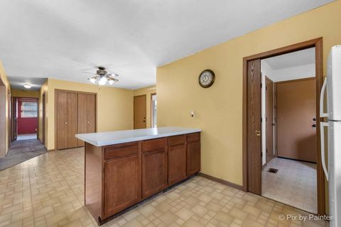 Tiny photo for 1084 HOLIDAY Drive, Lake Holiday, IL 60548 (MLS # 12494333)