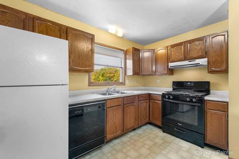 Tiny photo for 1084 HOLIDAY Drive, Lake Holiday, IL 60548 (MLS # 12494333)