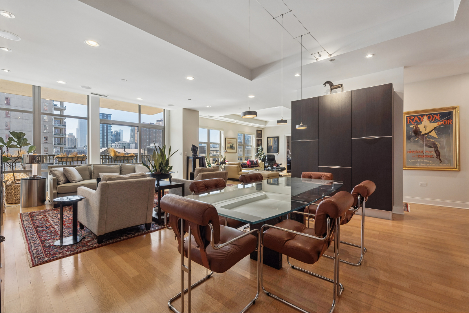 1035 N Dearborn Street 9W