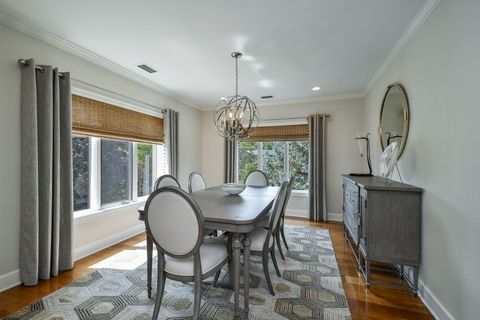 Tiny photo for 5 Oak Brook Club Drive #N305, Oak Brook, IL 60523 (MLS # 12424325)