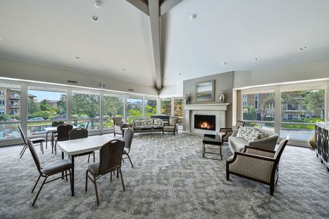 Tiny photo for 5 Oak Brook Club Drive #N305, Oak Brook, IL 60523 (MLS # 12424325)