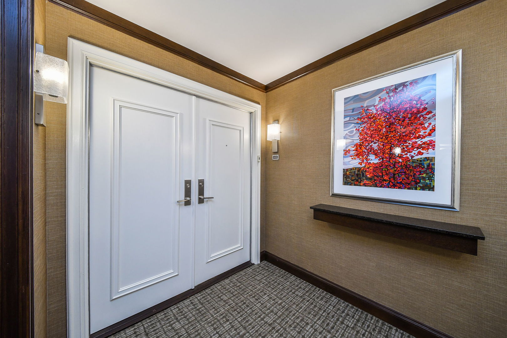 5 Oak Brook Club Drive N305