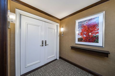 Tiny photo for 5 Oak Brook Club Drive #N305, Oak Brook, IL 60523 (MLS # 12424325)