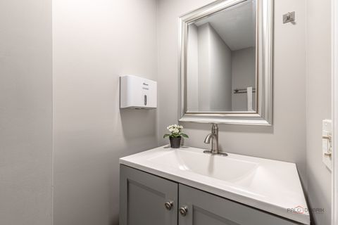 Tiny photo for 5195 Castaway Lane, Hoffman Estates, IL 60010 (MLS # 12608681)