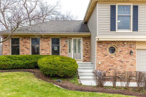 Tiny photo for 5195 Castaway Lane, Hoffman Estates, IL 60010 (MLS # 12608681)