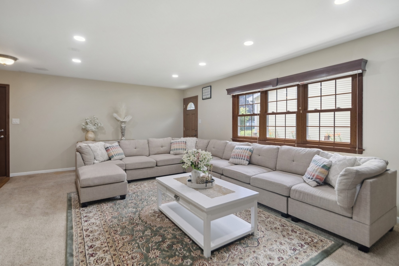 Plainfield, Illinois 60544, United States, 4 Bedrooms Bedrooms, ,4 BathroomsBathrooms,Residential,Active,208447