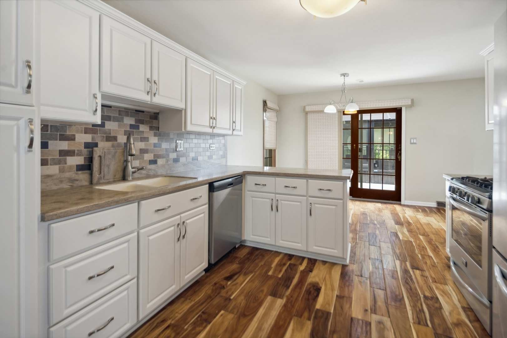 Plainfield, Illinois 60544, United States, 4 Bedrooms Bedrooms, ,4 BathroomsBathrooms,Residential,Active,208447