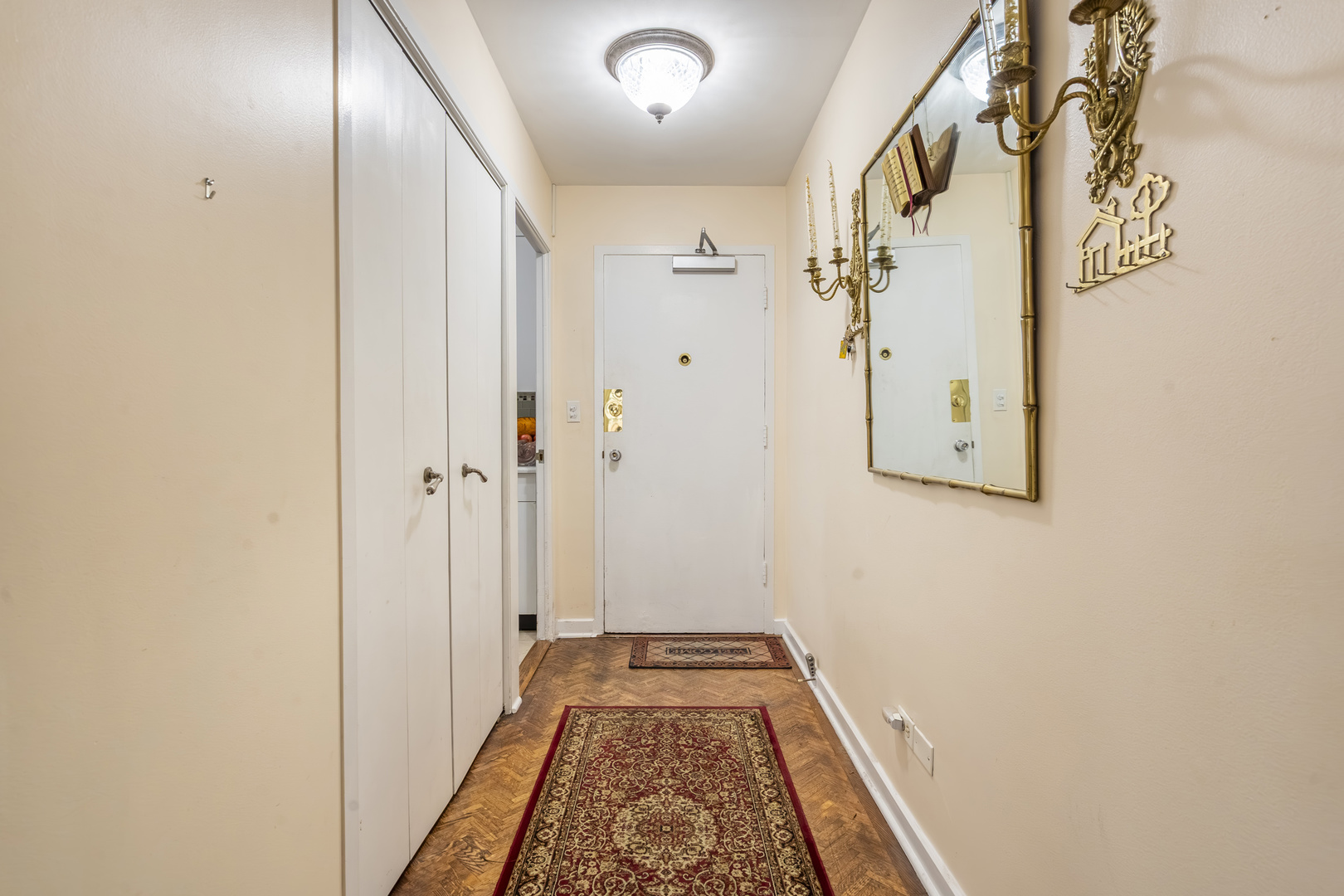 850 N Dewitt Place 9AC