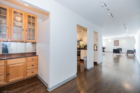 Tiny photo for 6145 N Sheridan Road #14D, Chicago, IL 60660 (MLS # 12448817)