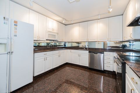 Tiny photo for 6145 N Sheridan Road #14D, Chicago, IL 60660 (MLS # 12448817)